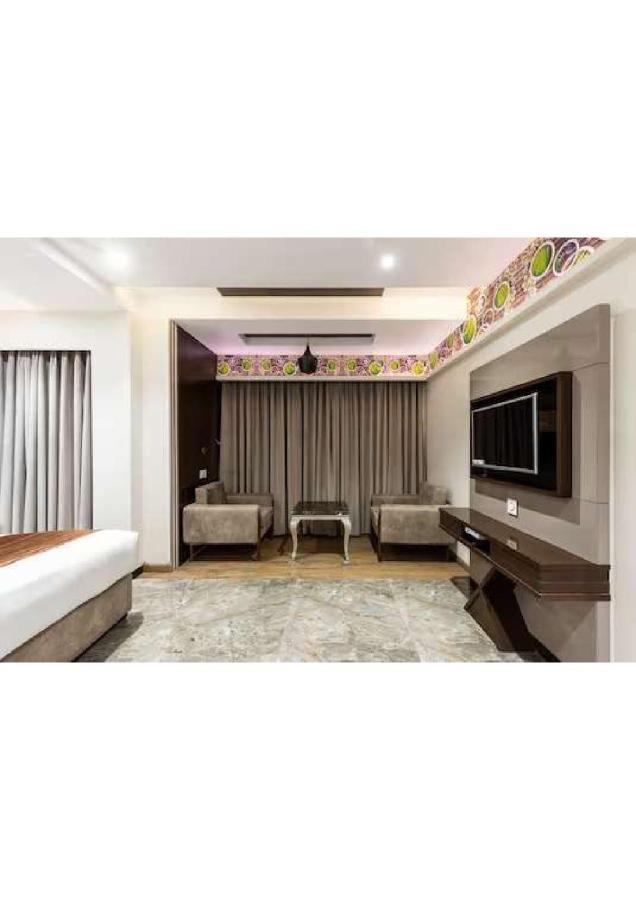 Hotel Shivay President Ujjain Εξωτερικό φωτογραφία